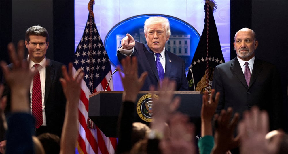 Trump tient une conférence de presse à la Maison Blanche, à la suite de la décision de la Cour suprême