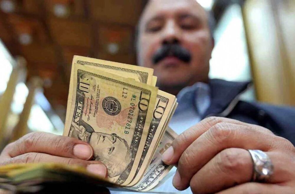 L’Égypte figure parmi les dix principaux pays à revenu faible et intermédiaire bénéficiaires de remises migratoires.