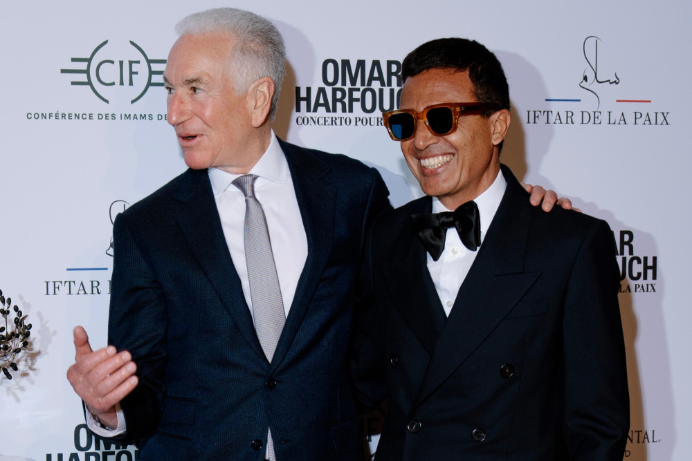 Omar Harfouch et Charles Kushner au photocall de l’Iftar de la Paix 2026.