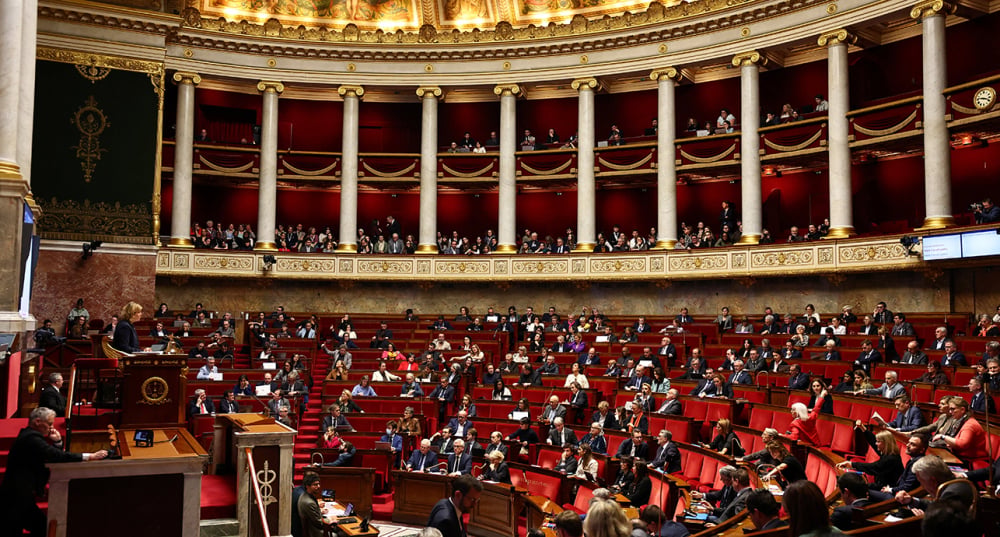 Après les élections municipales de mars 2026, plusieurs élus doivent quitter l'Assemblée pour occuper leur postes en mairies. Entraînant un jeu de chaises musicales au Palais-Bourbon.
