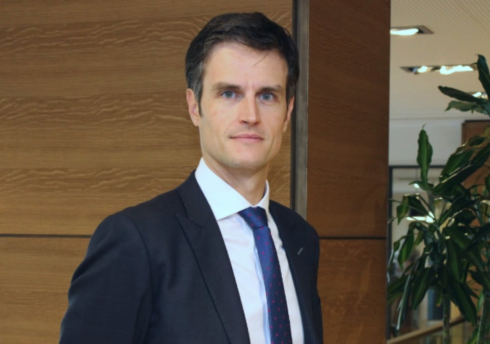 Nicolas End