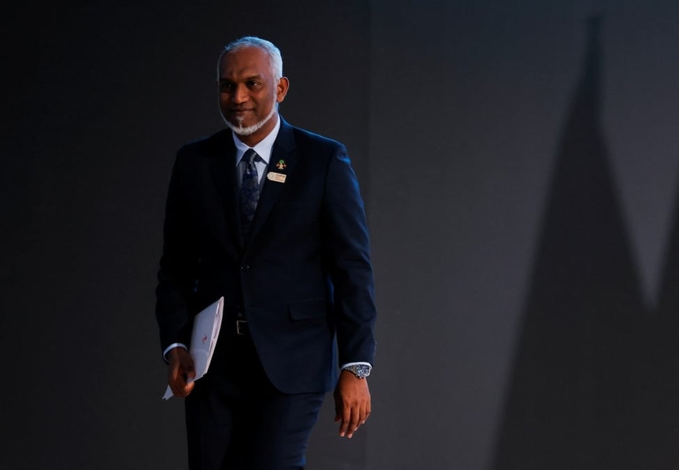 Aux Maldives, les électeurs ont rejeté à 68,7 % le projet de fusion des scrutins présidentiel et législatif porté par le président Mohamed Muizzu.