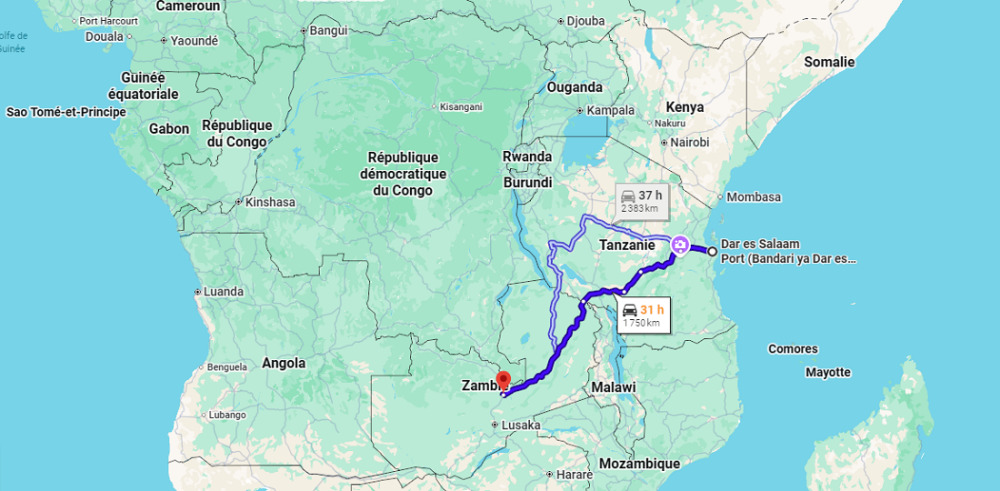 Le chemin de fer TAZARA relie les mines de cuivre de la Zambie et du sud de la RDC au port tanzanien de Dar es Salaam, sur 1 860 km.