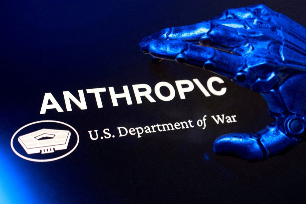 L'alliance entre les enjeux de sécurité nationale et les laboratoires d'IA se cristallise autour du modèle Mythos d'Anthropic, alors que Washington s'inquiète des risques systémiques pour les infrastructures critiques.