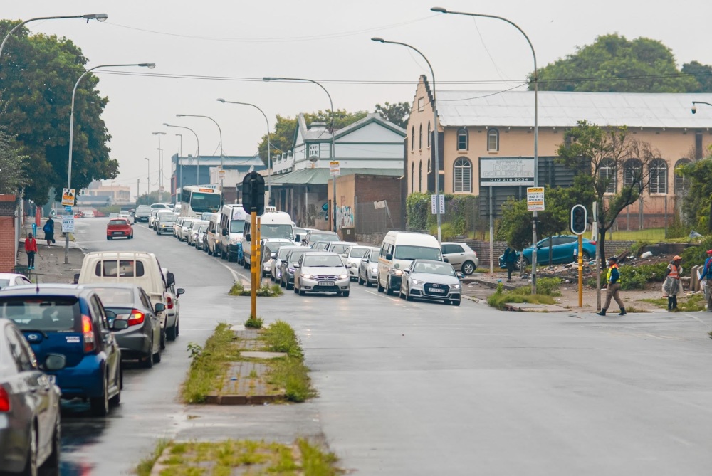 Une avenue de Johannesburg en Afrique du Sud.
