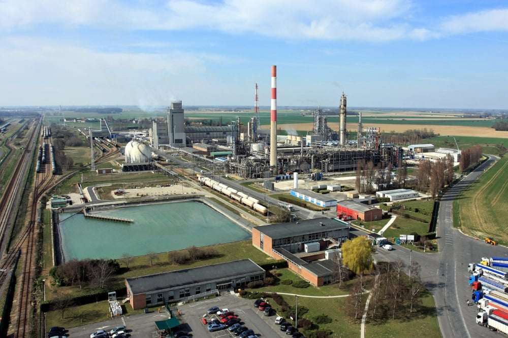 Les pouvoirs publics français doivent-ils se pencher davantage sur le sujet de l'usine LAT Nitrogen à Grandpuits (Seine-et-Marne) ?