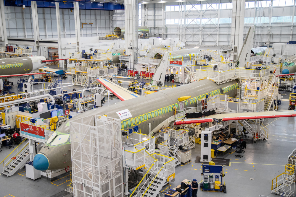 AirAsia vient de passer commande pour 150 Airbus A220. Une bonne nouvelle pour ce programme en quête de rentabilité.
