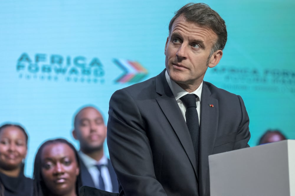 " L'Afrique a besoin d'investissements pour être souveraine. En fait, nous avons le même combat à mener en Europe", s'est exprimé Emmanuel Macron lors de la première journée d'Africa Forward à l'Université de Nairobi