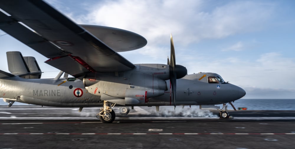 Le porte-avion a été rapidement déployé en Méditerranée orientale après le début du con it en Iran, et se repositionne désormais dans le Golfe.