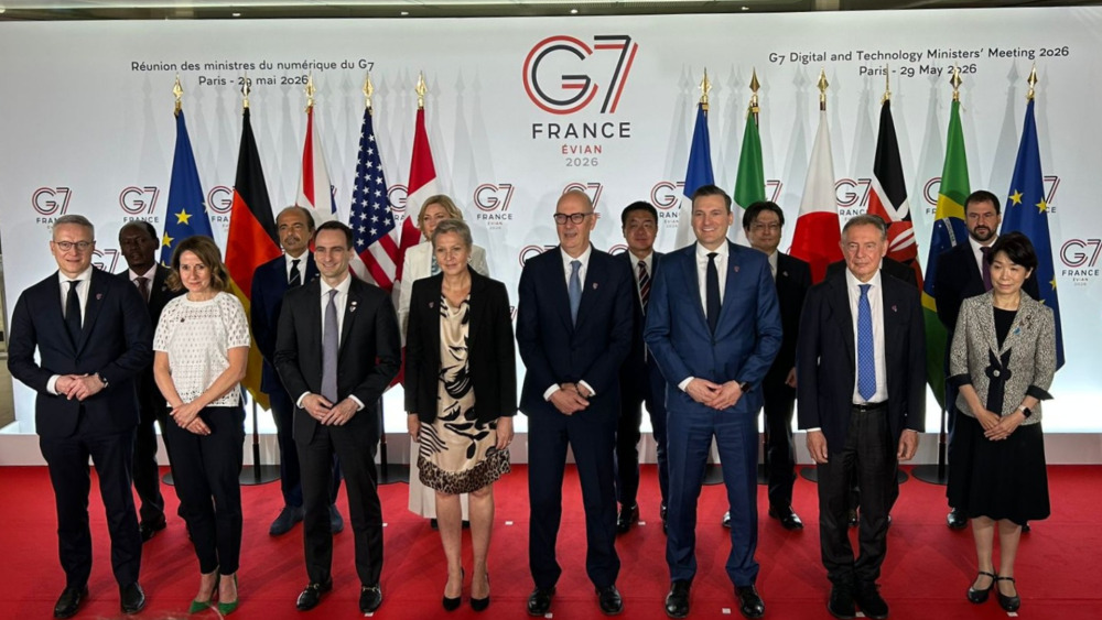 Les ministres du numérique des pays présents lors du G7 numériques (France, États-Unis, Allemagne, Royaume-Uni, Italie, Canada, Japon, Kenya et UE).