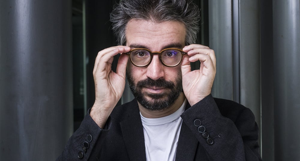 Stéphane Sitbon-Gomez, directeur général adjoint de France Télévisions, en charge des offres et de la stratégie éditoriale, se livre sur le contexte budgétaire tendu et ses conséquences directes sur les grilles de rentrée.