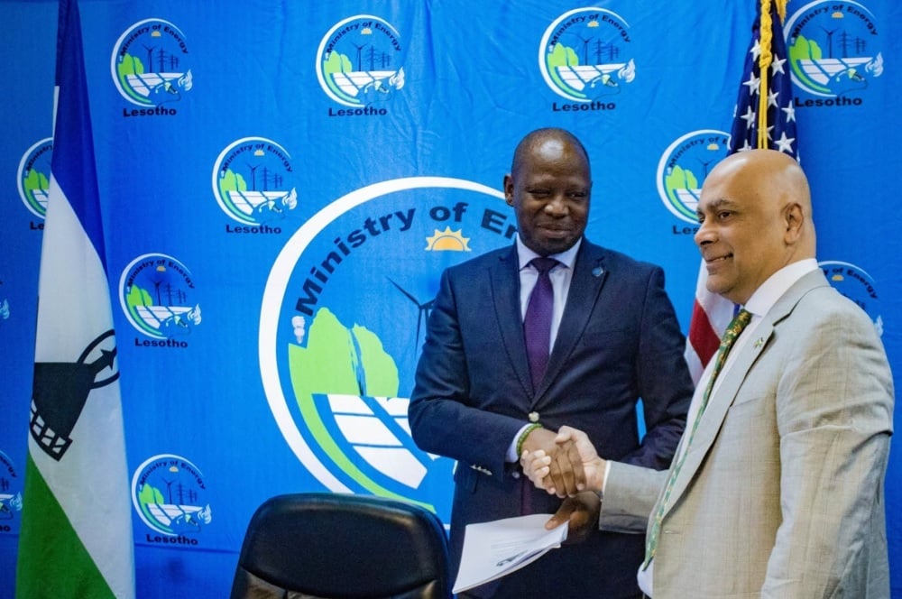 Le Lesotho scelle un accord historique avec Convalt Energy pour développer son potentiel hydroélectrique et numérique.