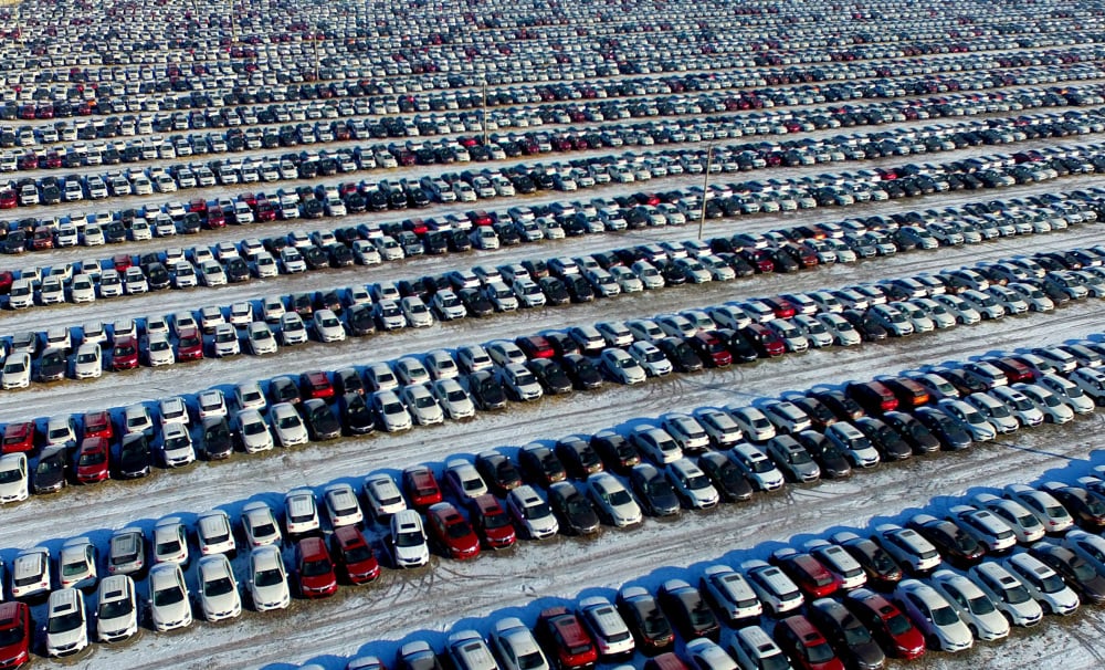 Automobile : pendant que le marché chinois plonge de 22 %, l