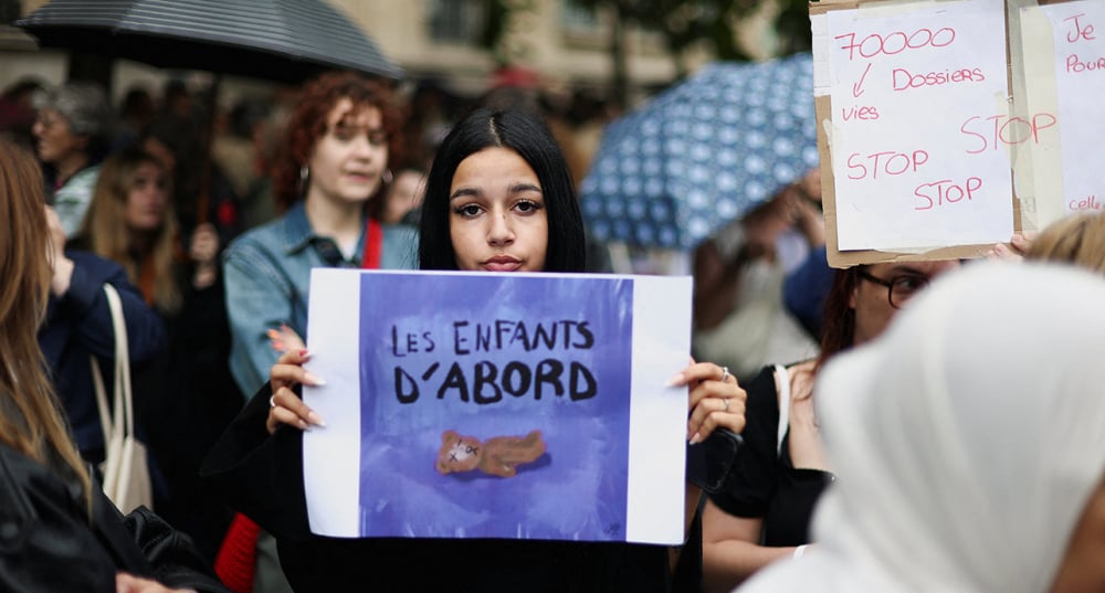 Après le meurtre de Lyhanna, les Français sont descendus dans la rue pour dénoncer les manquements du gouvernement.