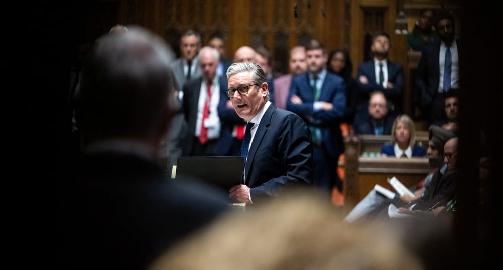 Keir Starmer, Premier ministre britannique, voit sa position menacée par Andy Burnham, à l'approche de l'élection législative partielle du jeudi 18 juin.
