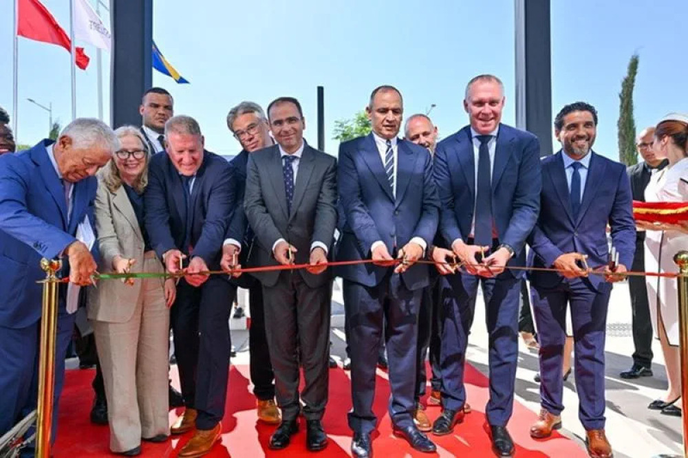 Inauguration de l'usine aérospatial de Trelleborg à Midparc, à Nouceur, près de Casablanca.