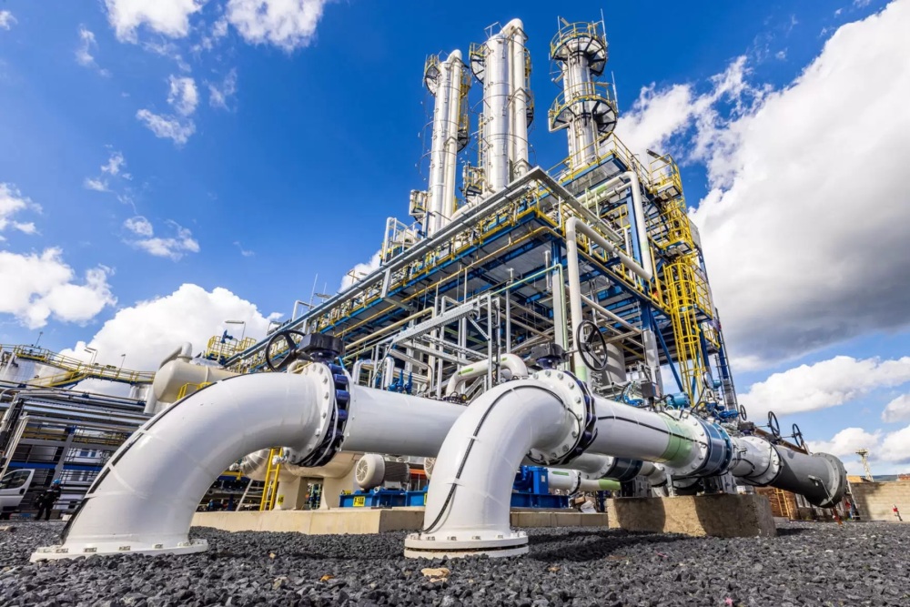 La « New Energy Tech » intègre l'IA et la robotique pour moderniser les opérations et renforcer l’efficacité du secteur pétrolier.