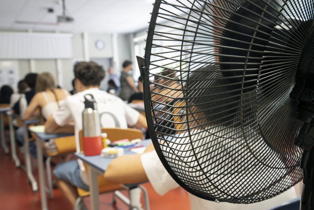 Face à la chaleur, des milliers d'établissements ont dû fermer leurs portes cette semaine.