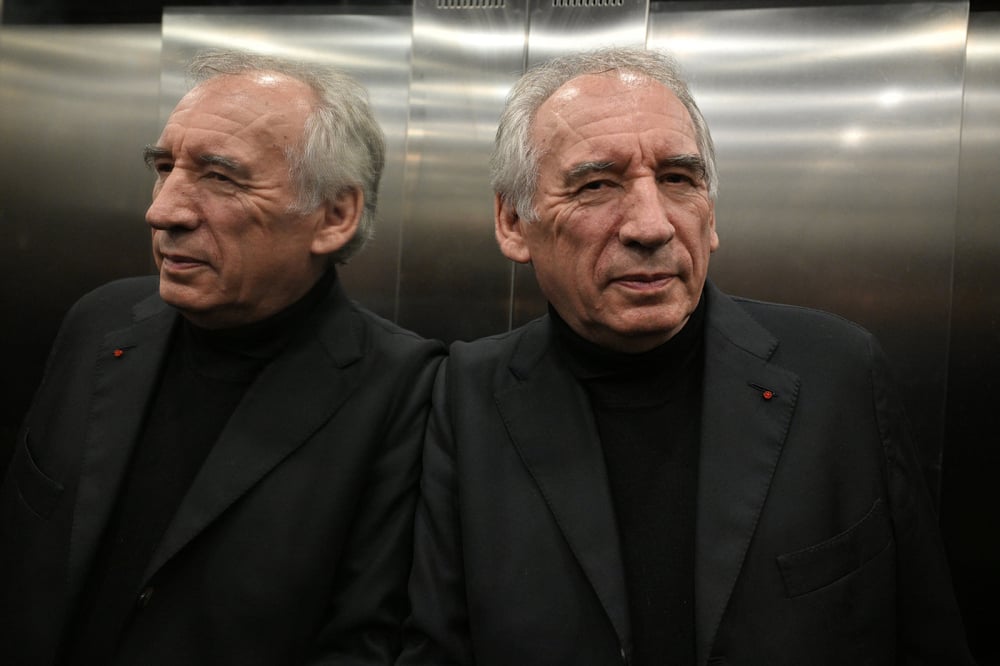 Francois Bayrou revient dans son nouvel ouvrage sur de nombreuses thématiques qui lui tiennent à coeur.