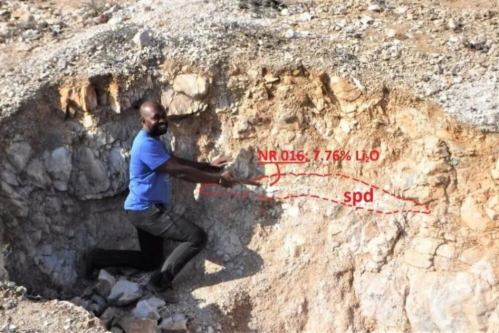 Le projet de lithium et de césium de Namibe, dans le sud de l'Angola.
