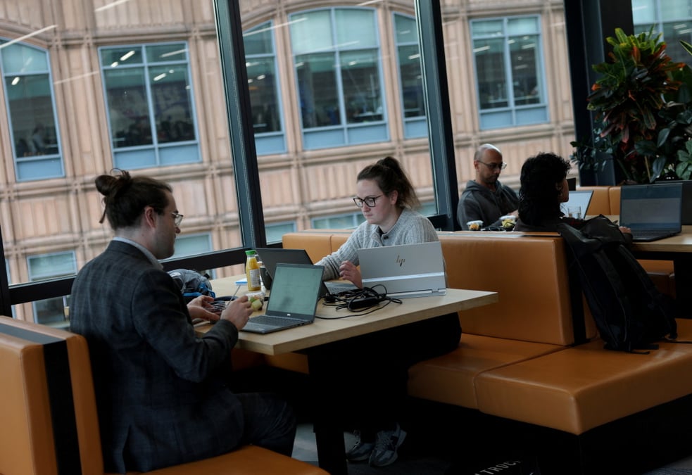 33,4% des usages IA concernent les processus métiers et les tâches périphériques – mais indispensables – qui les accompagnent.