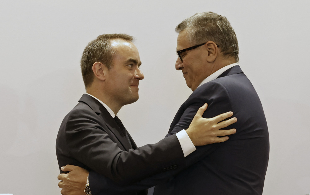 A Rabat, le Premier ministre français, Sébastien Lecornu et son homologue marocain, Aziz Akhannouch ont signé 14 nouveaux accords, "pour aller plus loin".