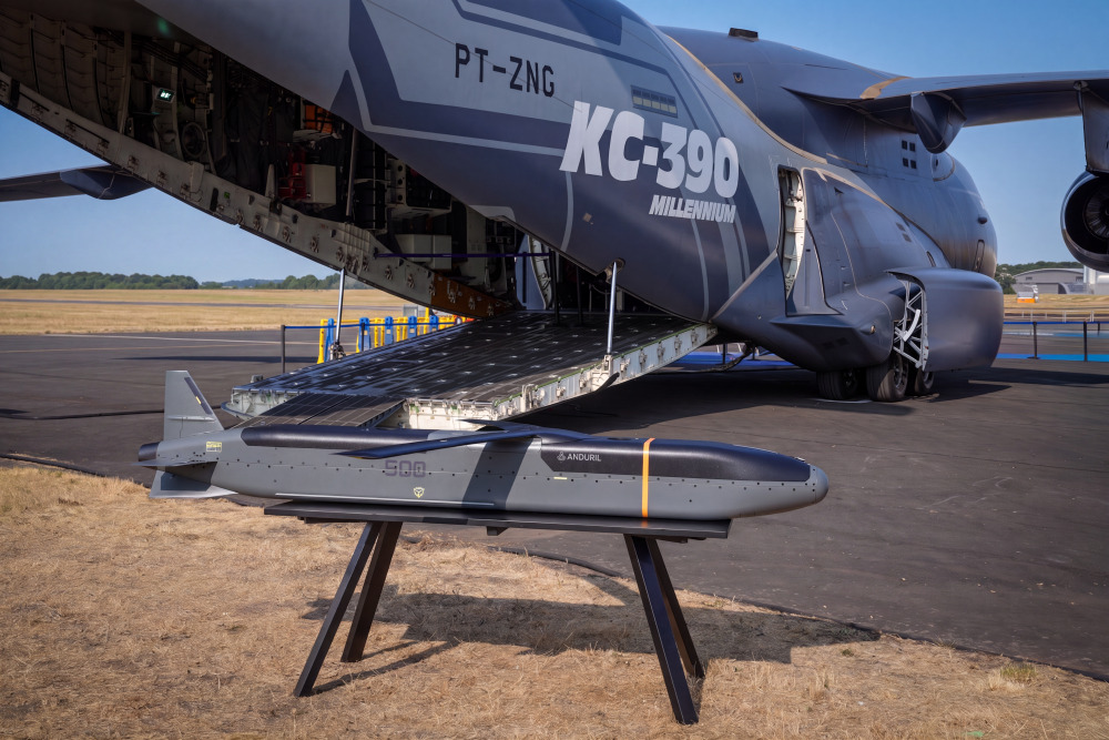Anduril et Embraer signent un MoU pour intégrer le missile Barracusa-500M palettisé dans le C-390.