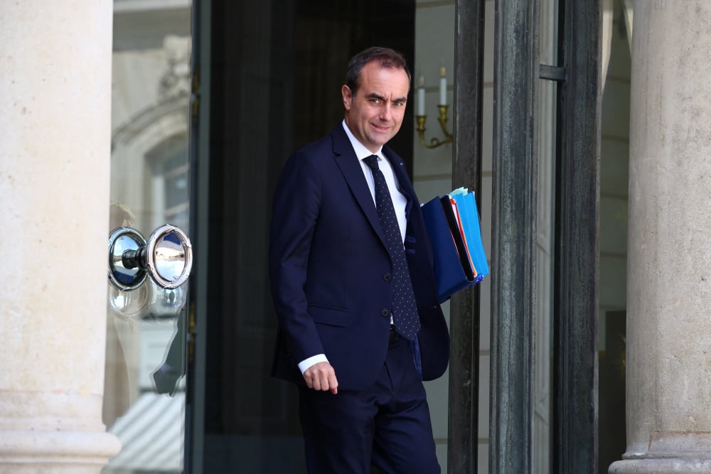 Dans un courrier à Matignon, les dirigeants de l’Assurance chômage dénoncent un endettement de 61 milliards d’euros, aggravé par les ponctions de l’État.