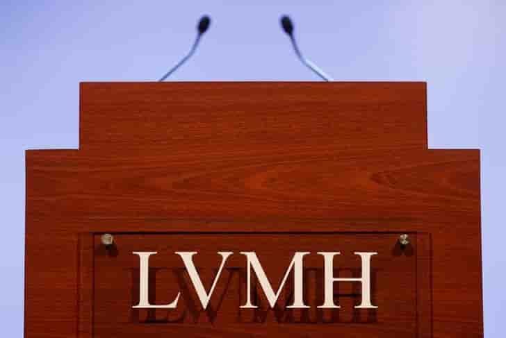 Lvmh: fort recul du ca au premier trimestre, fermetures de magasins liees au coronavirus