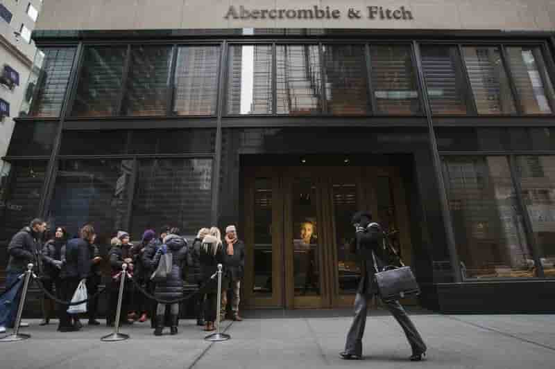 Les ventes d'Abercrombie & Fitch poursuivent leur chute