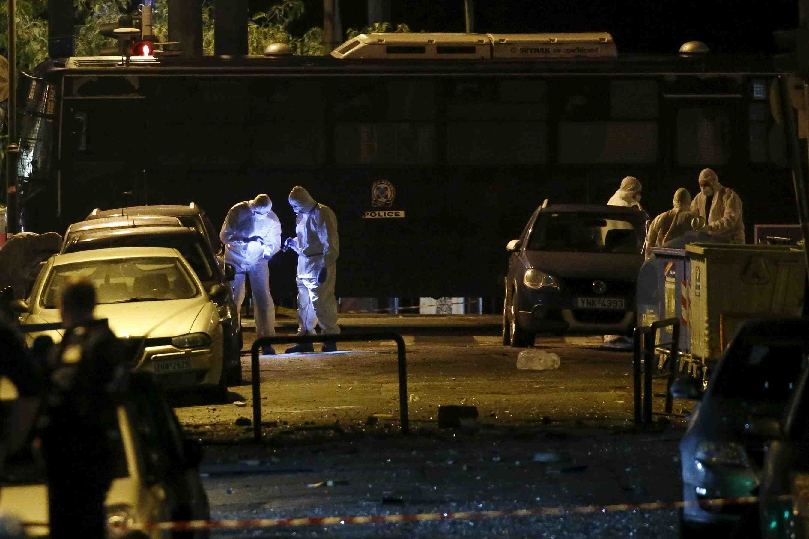 Explosion d’une bombe visant les bureaux du patronat grec a athenes