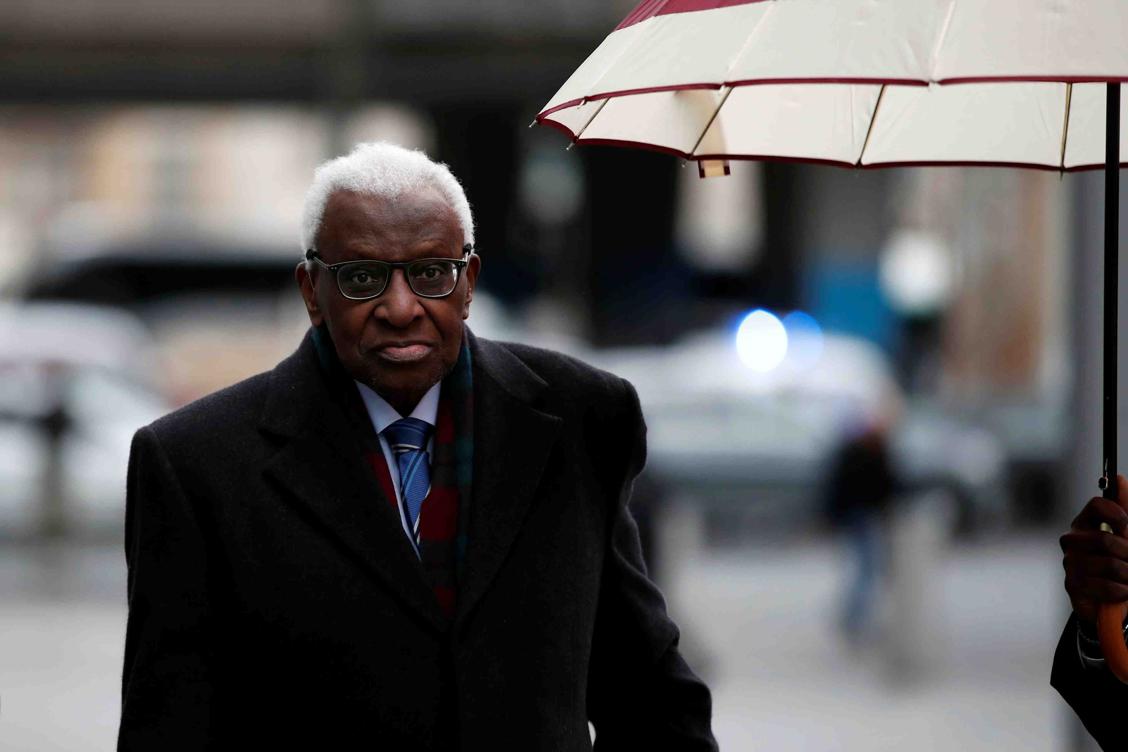 Lamine diack se justifie d'avoir retarde la sanction d'athletes russes dopes