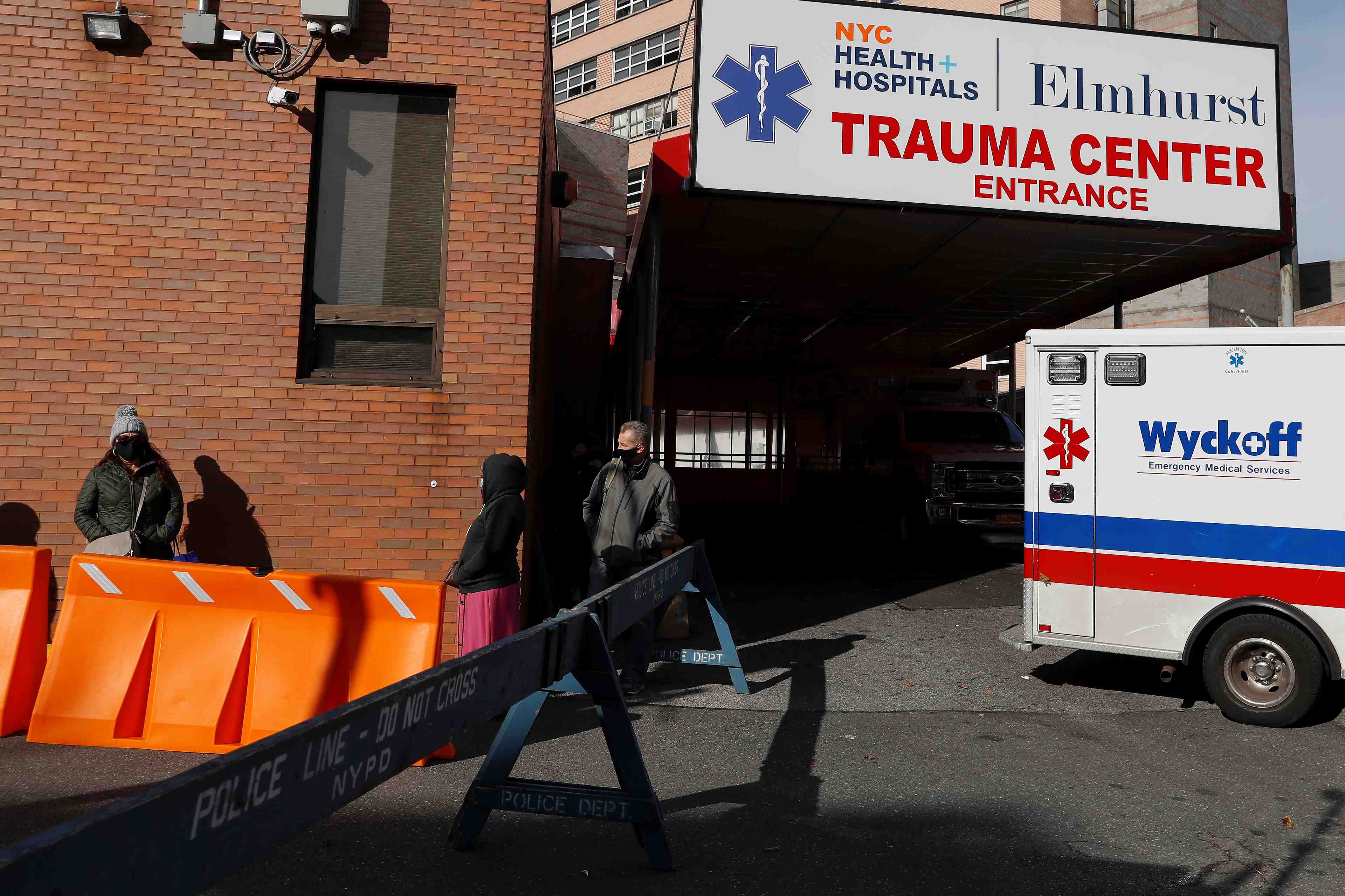 Coronavirus: aux etats-unis, le bilan depasse les 250.000 morts, selon les cdc