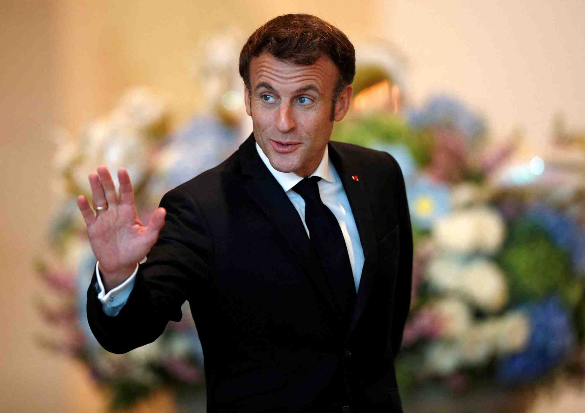 Le president francais emmanuel macron lors du sommet de l'apec 2022 a bangkok, thailande