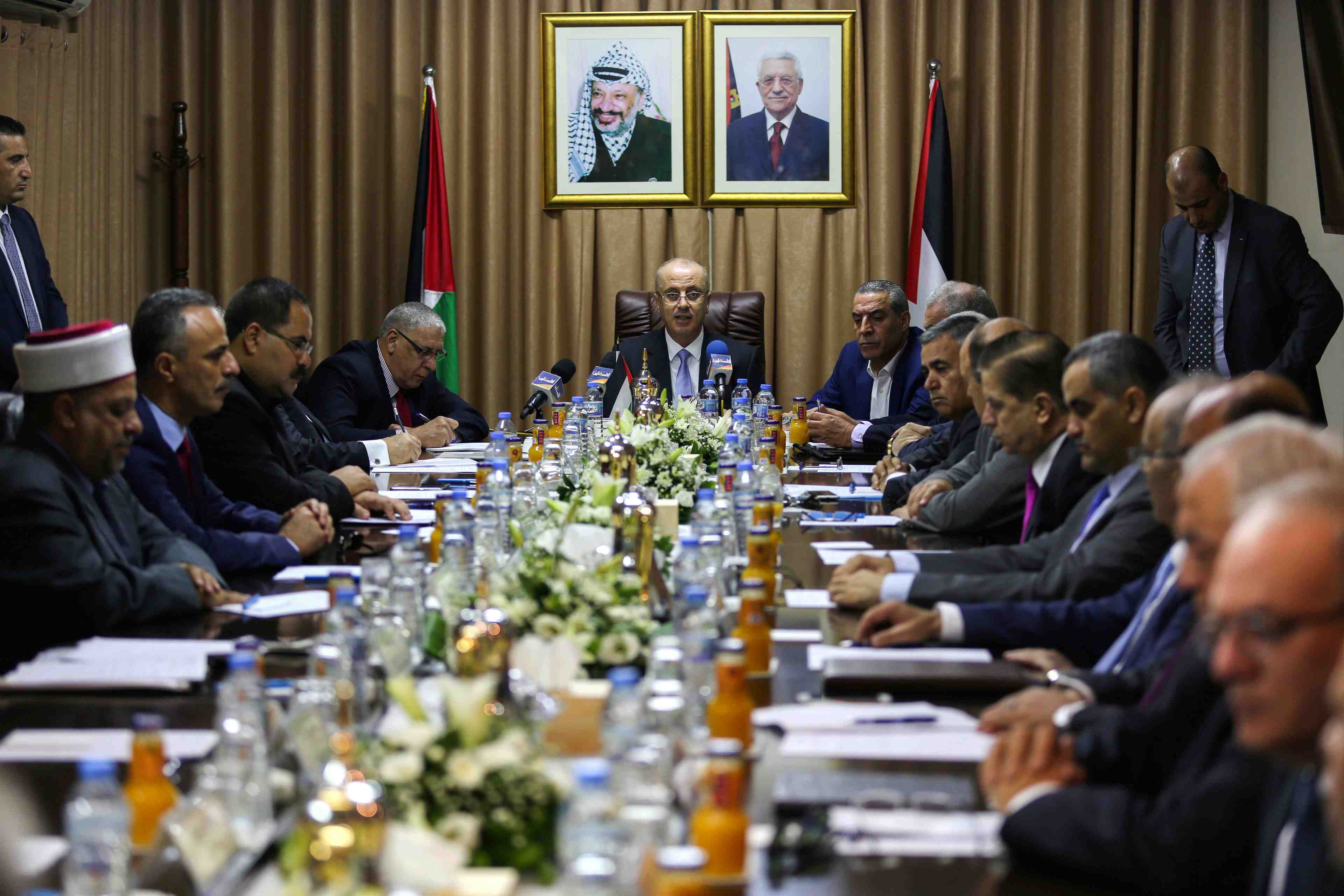 Le gouvernement d'union palestinien se reunit a gaza