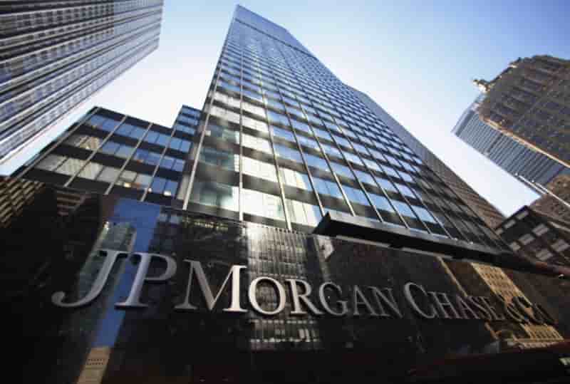 Jpmorgan poursuivi pour ses frais sur l'achat de cryptomonnaies