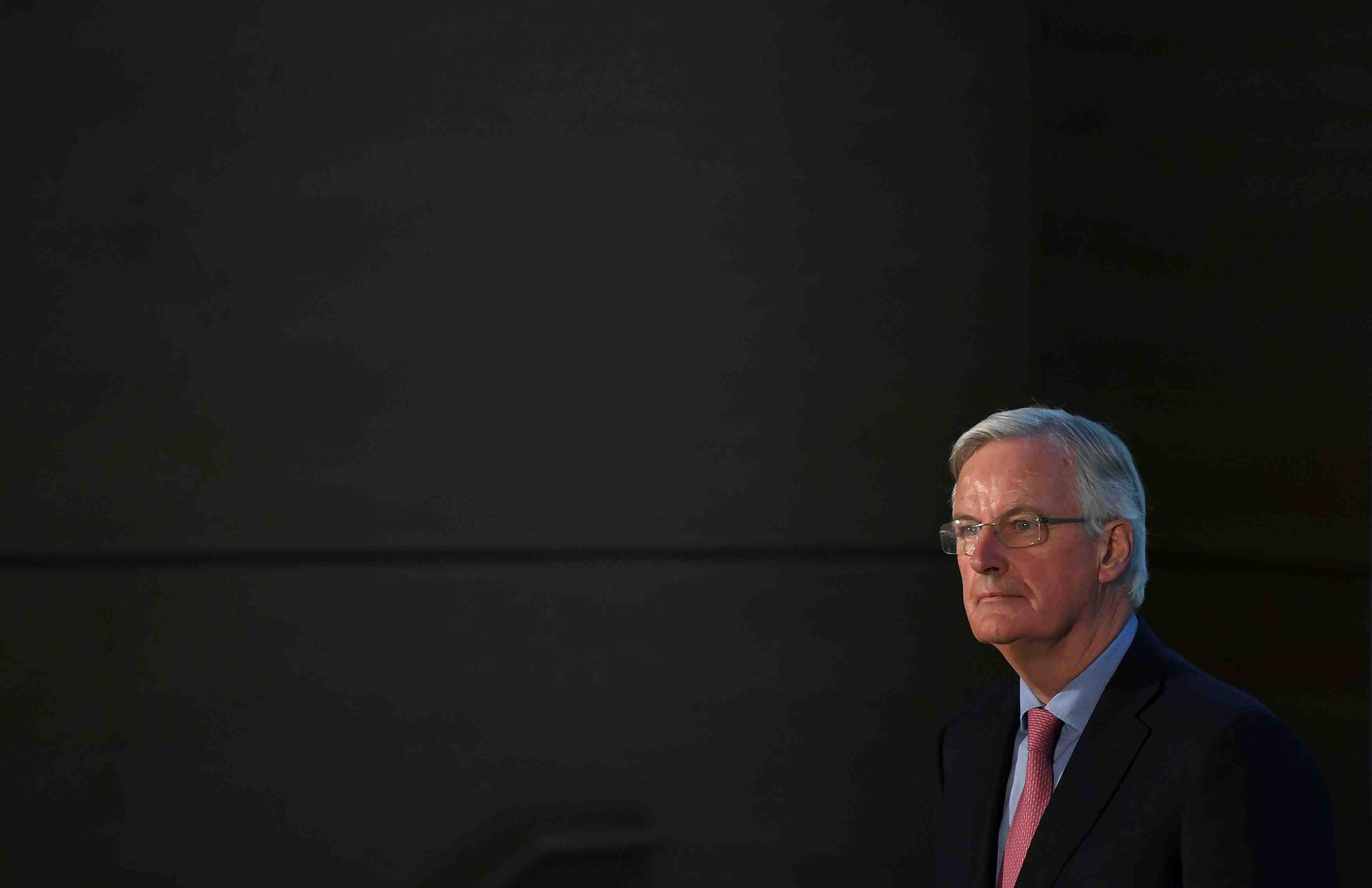 L'ue doit se preparer au risque d'un brexit sans accord, dit barnier
