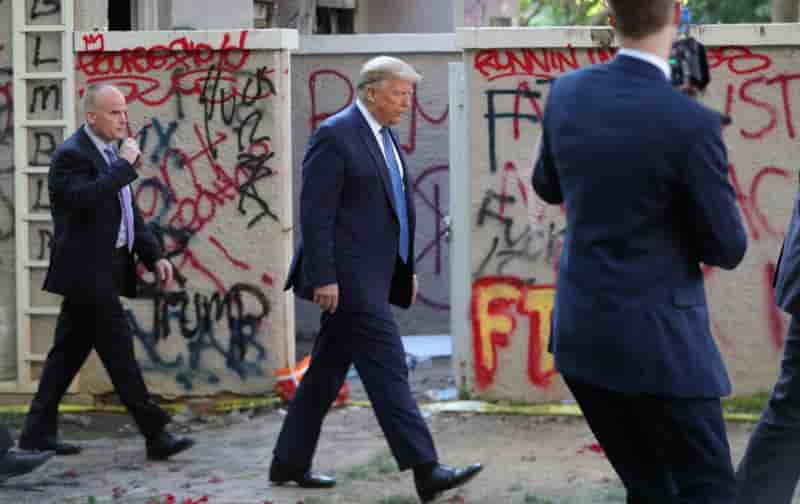Une majorite d'americains desapprouvent la reponse de trump aux troubles