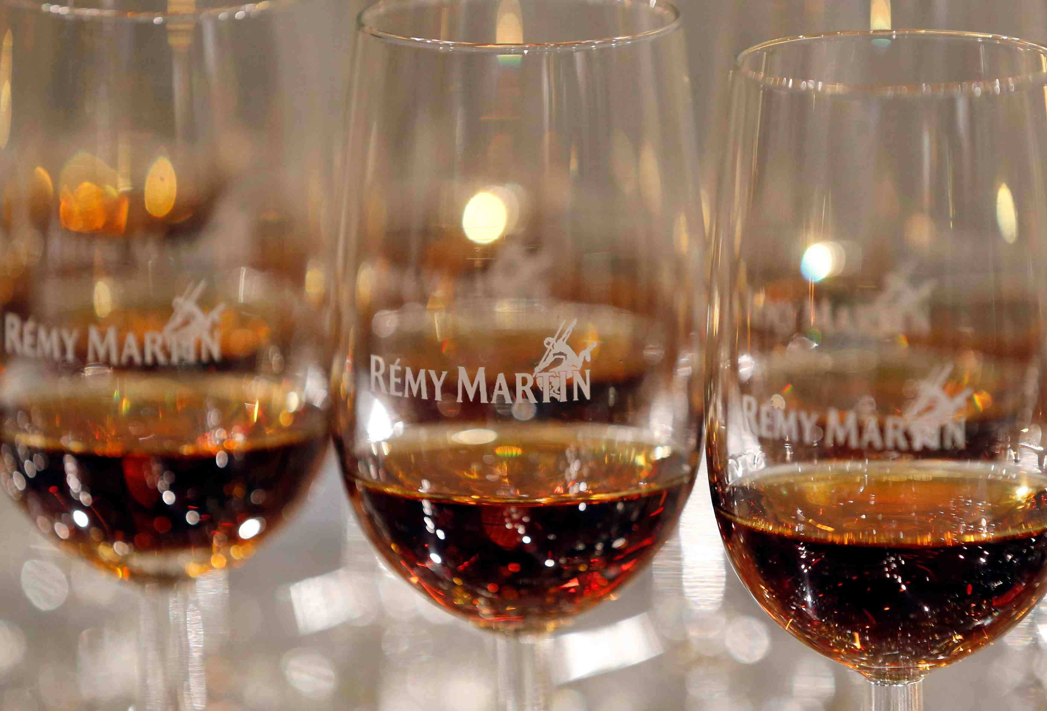 Remy cointreau: forte acceleration au 2e trimestre grace au cognac