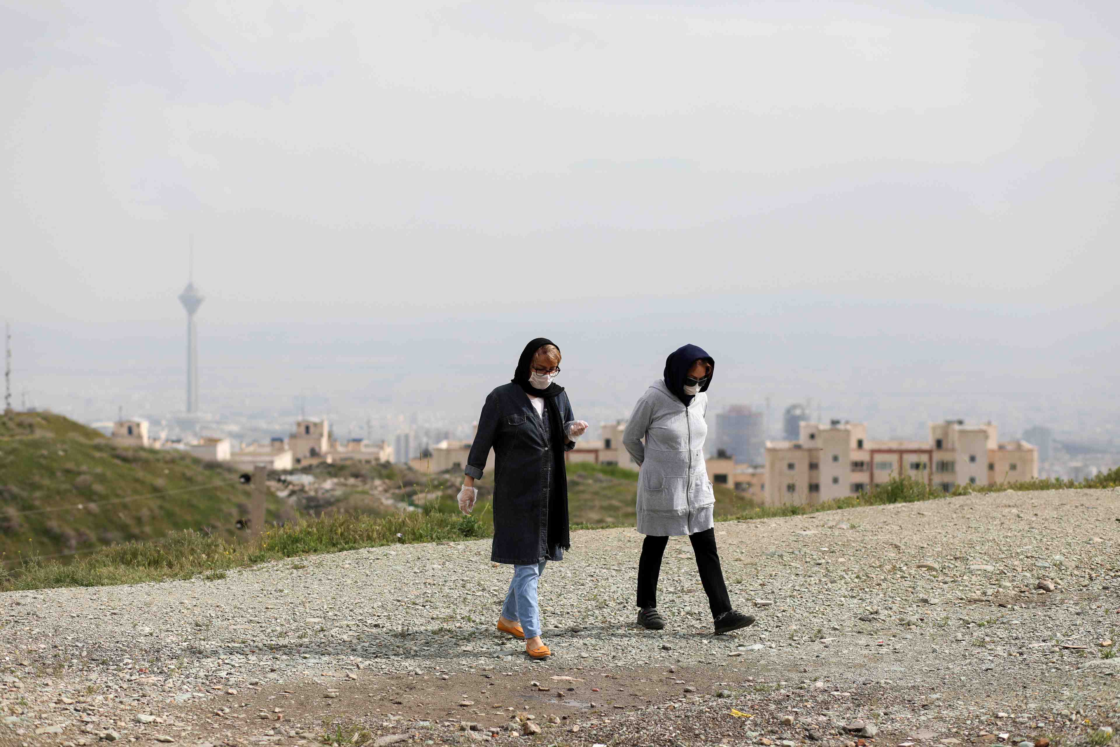 La barre des 10.000 morts du coronavirus franchie en iran