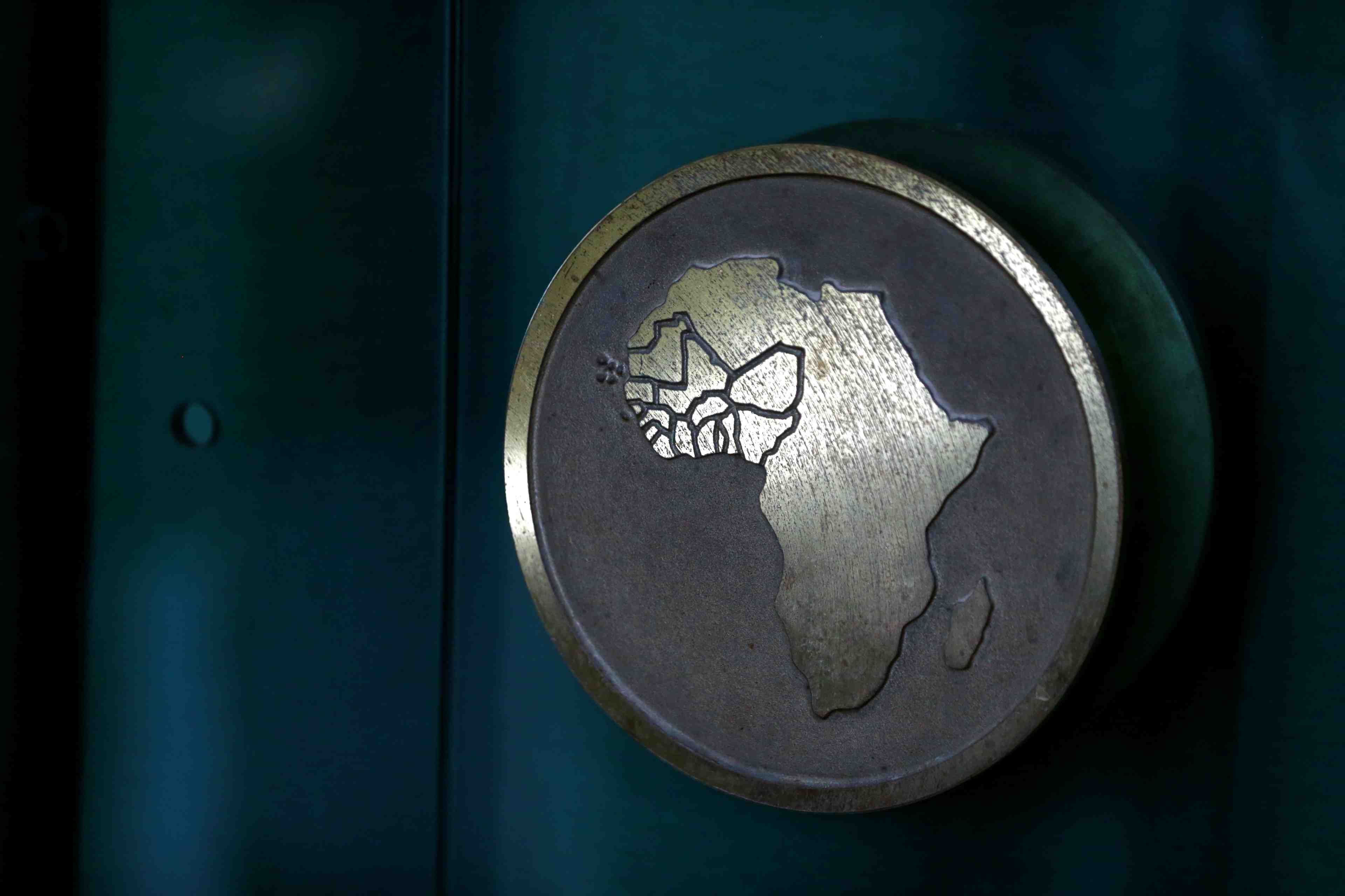 La cedeao exige un gouvernement de transition immediatement au mali