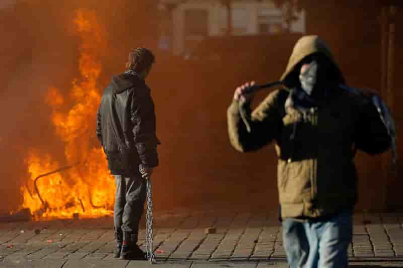 Le maire de Nantes porte plainte après les dégâts dans la ville