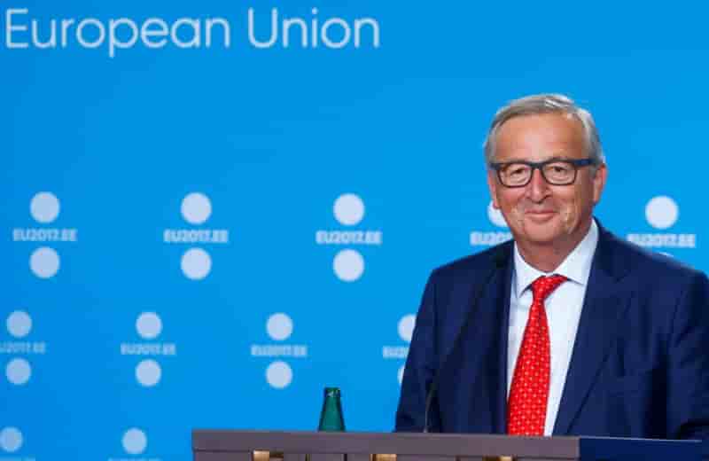 Londres laisse "enormement de questions" sans reponse, dit juncker