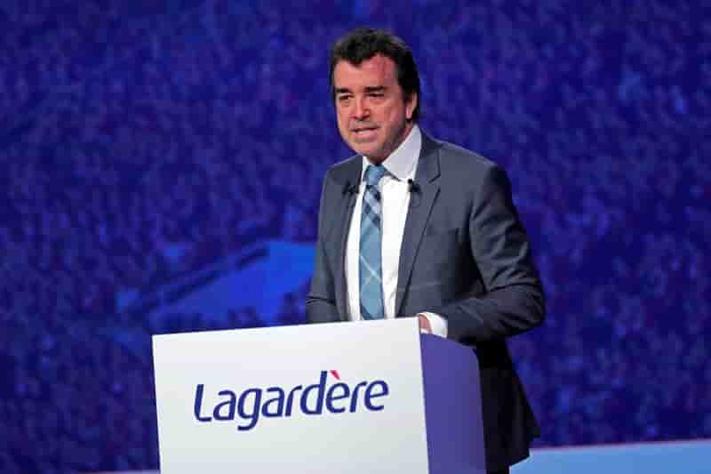 Arnaud lagardere promet des annonces sur le perimetre des medias
