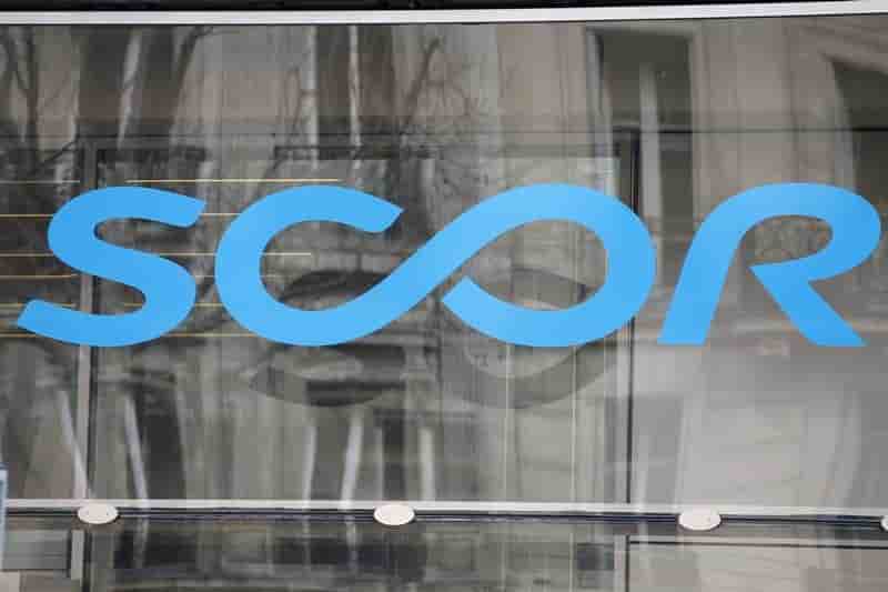 Scor patit de prises de benefices en bourse, 1er semestre en ligne