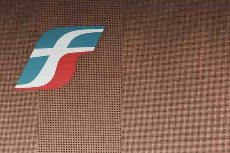 Les chemins de fer italiens discutent d'une offre sur alitalia