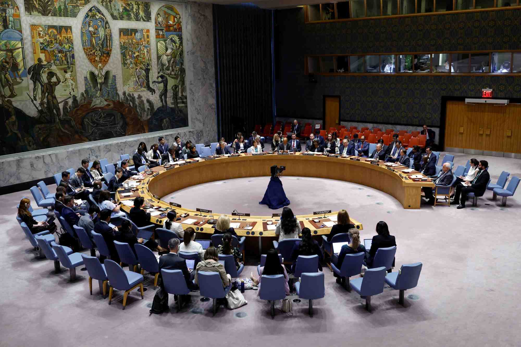 Le conseil de securite des nations unies se reunit publiquement pour discuter du conflit entre israel et le hamas a gaza