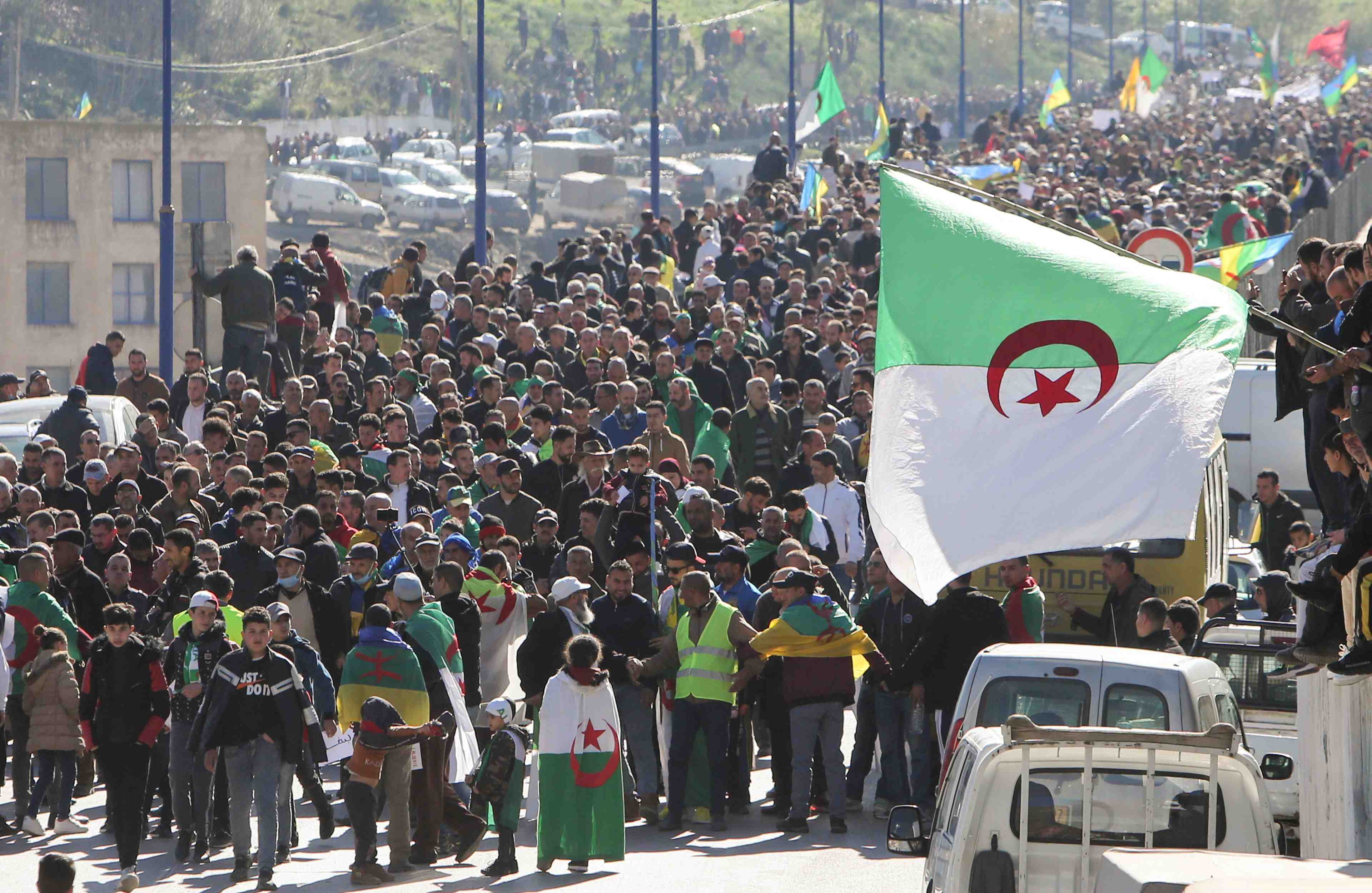 L'algerie impose des conditions aux manifestations