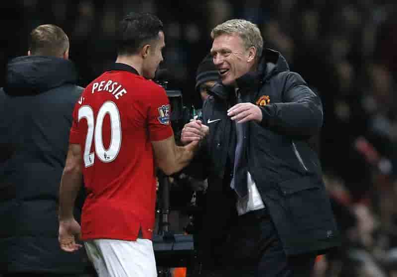 Premier League: le Mancunien Van Persie fait mal à Arsenal