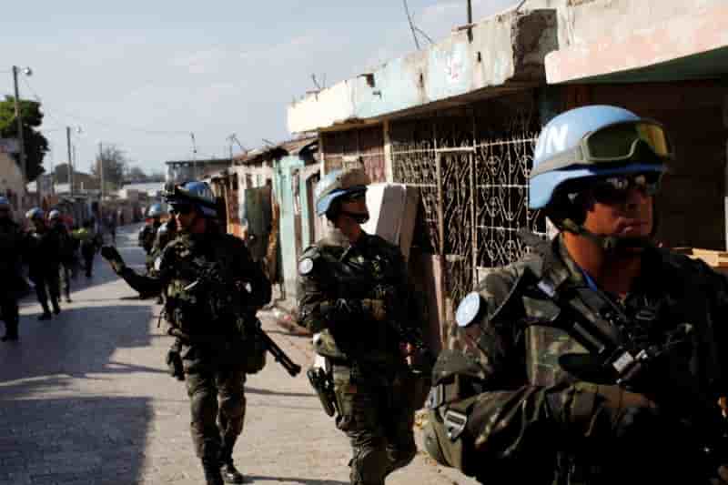 L'onu vote la fin de la mission des casques bleus a haiti